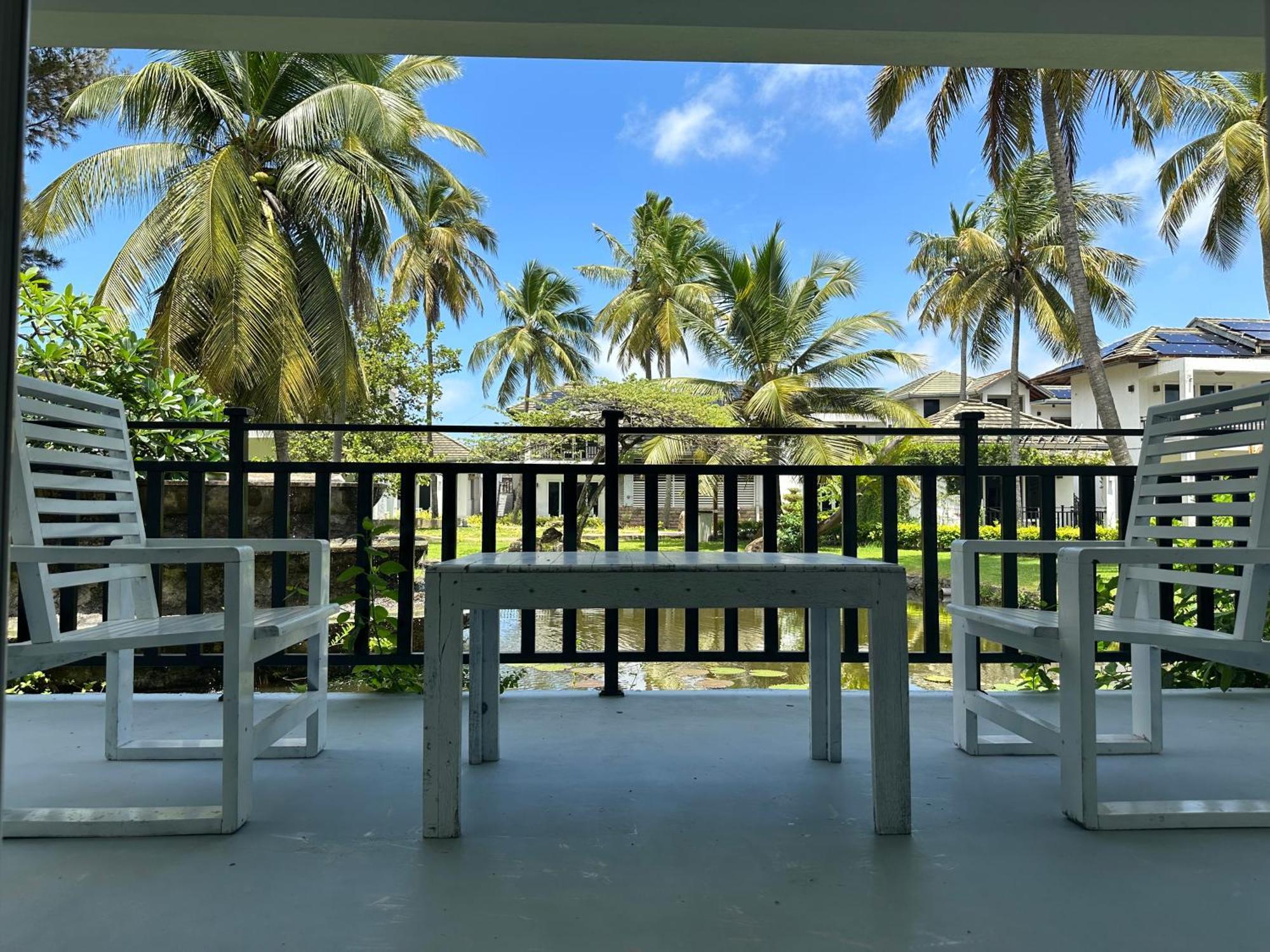 Amaluna Resorts Negombo Exterior photo